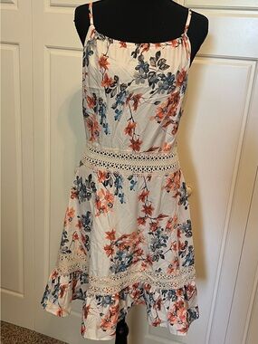 Spaghetti-Strap, Backless Dress in Off-White with Coral and Blue Flowers